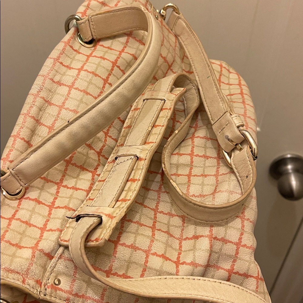 Tory Burch please check all picture of condition - Picture 16 of 17